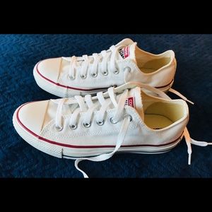 (Unworn) Converse Chuck Taylor Low Top Sneaker